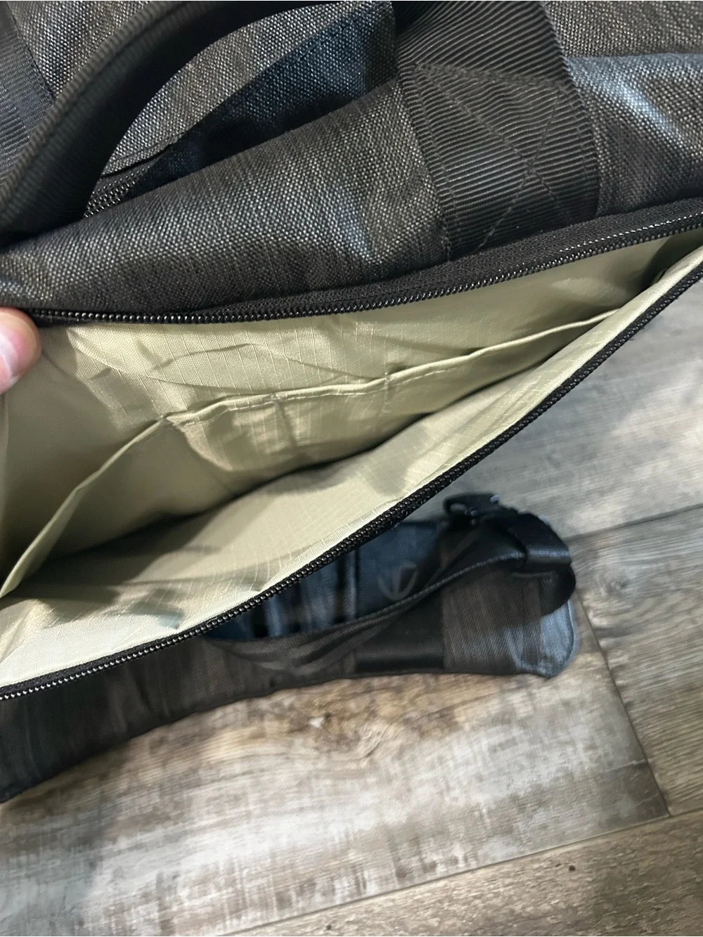 Tenba Messenger DNA camera bag charcoal grey
